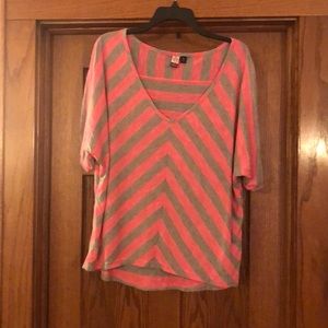 Winged sleeve tee (XL)